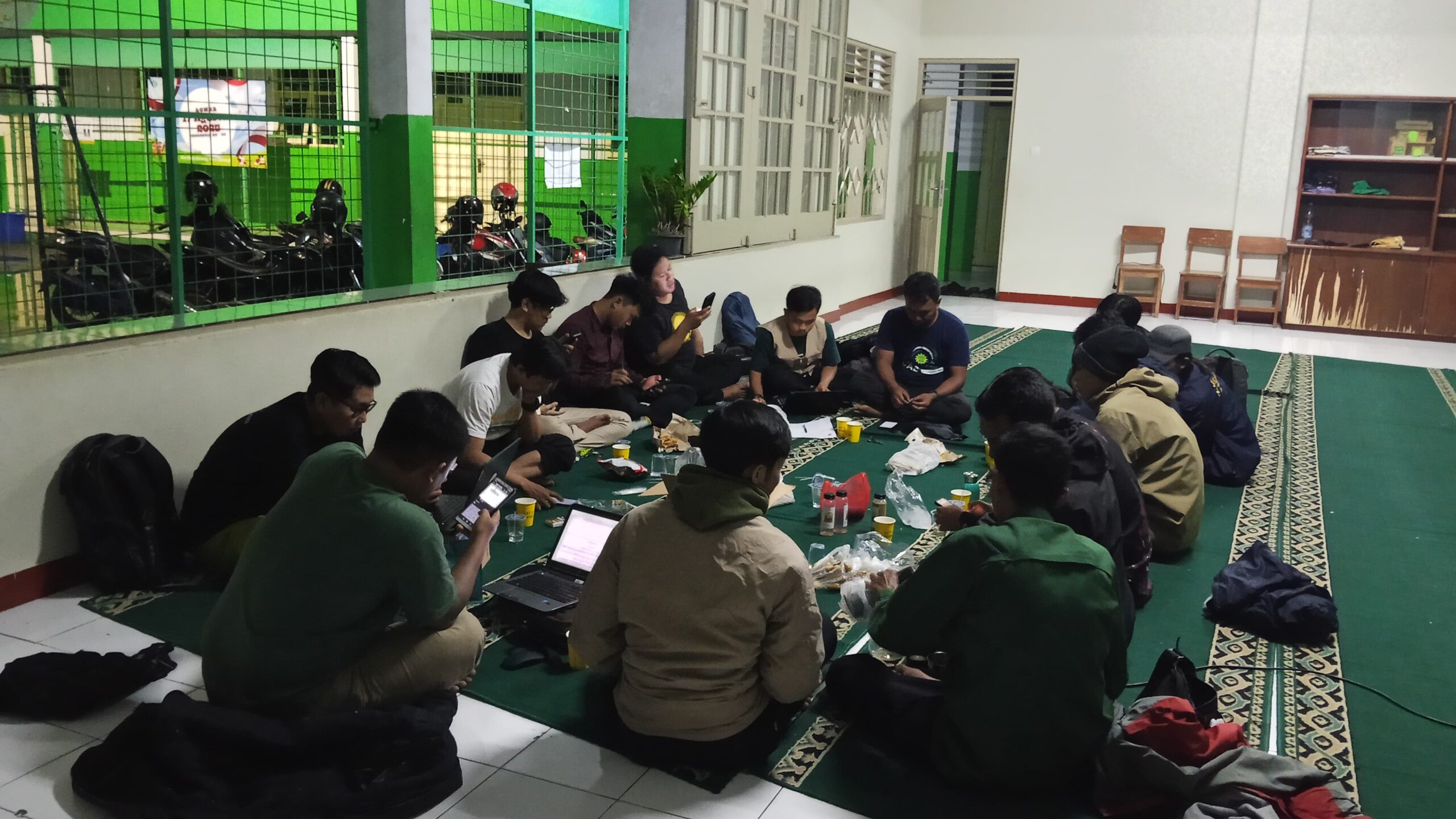 PD Pemuda Persis Kota Tasikmalaya Tekankan Pentingnya Jiddiyah dalam Kunjungan ke PC Cihideung