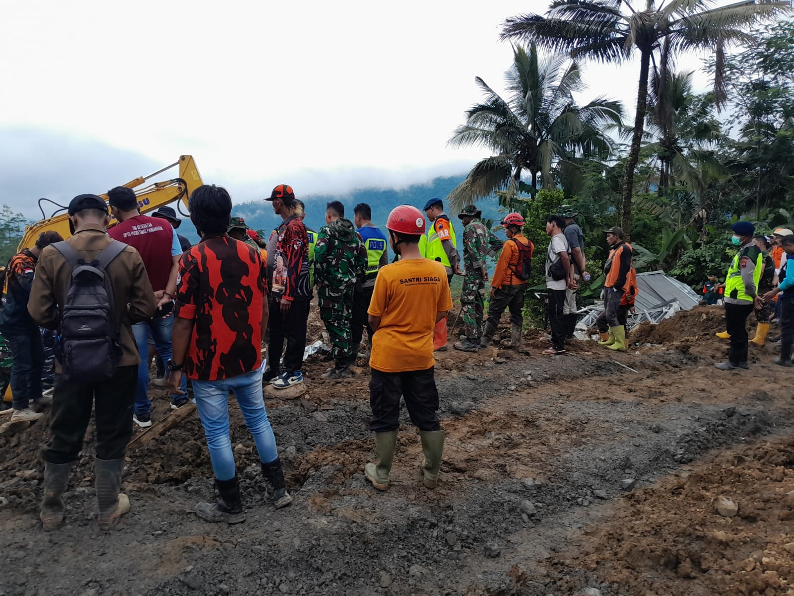 SIGAB Persis Korwil Jabar Terjunkan Tim Bantu Longsor Banjarnegara, 3 Korban Ditemukan