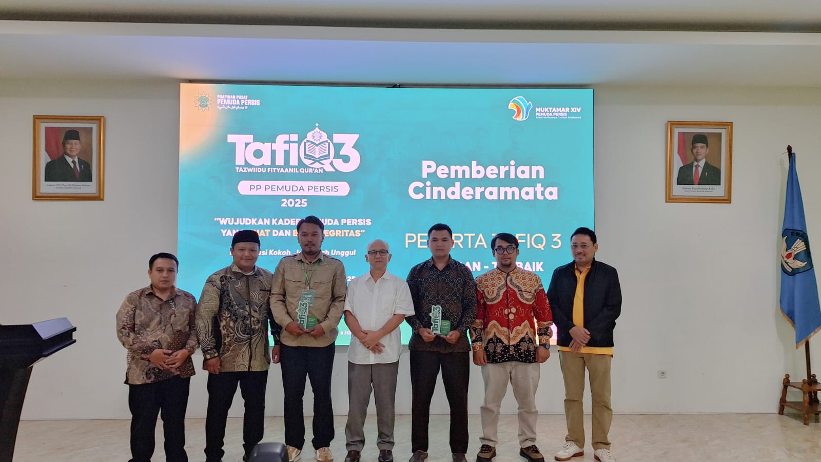 Wamen Pendidikan Beri Penghargaan Peserta Teladan kepada Nashrul Hidayatuloh di TAFIQ 3